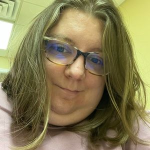 Meet your Posher, Casey